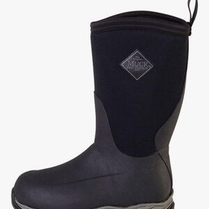 Muck Kids Black Boots Big Kid size 1